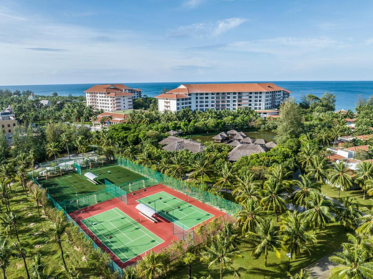 Vinpearl Resort & Spa דואונג דונג מראה חיצוני תמונה Tennis courts at the resort