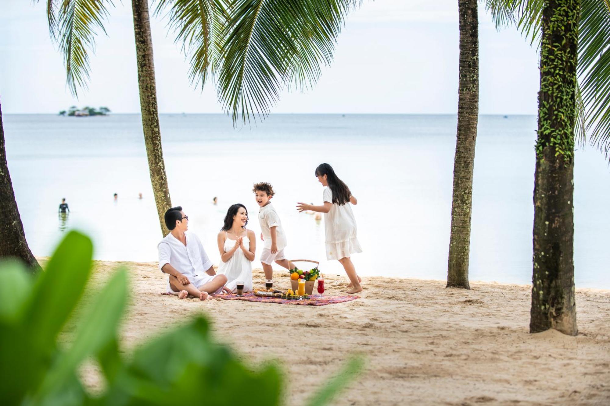 Vinpearl Resort & Spa דואונג דונג מראה חיצוני תמונה A picnic on the beach